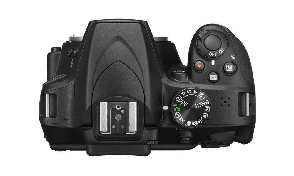 Hệ thống nút bấm Nikon D3400